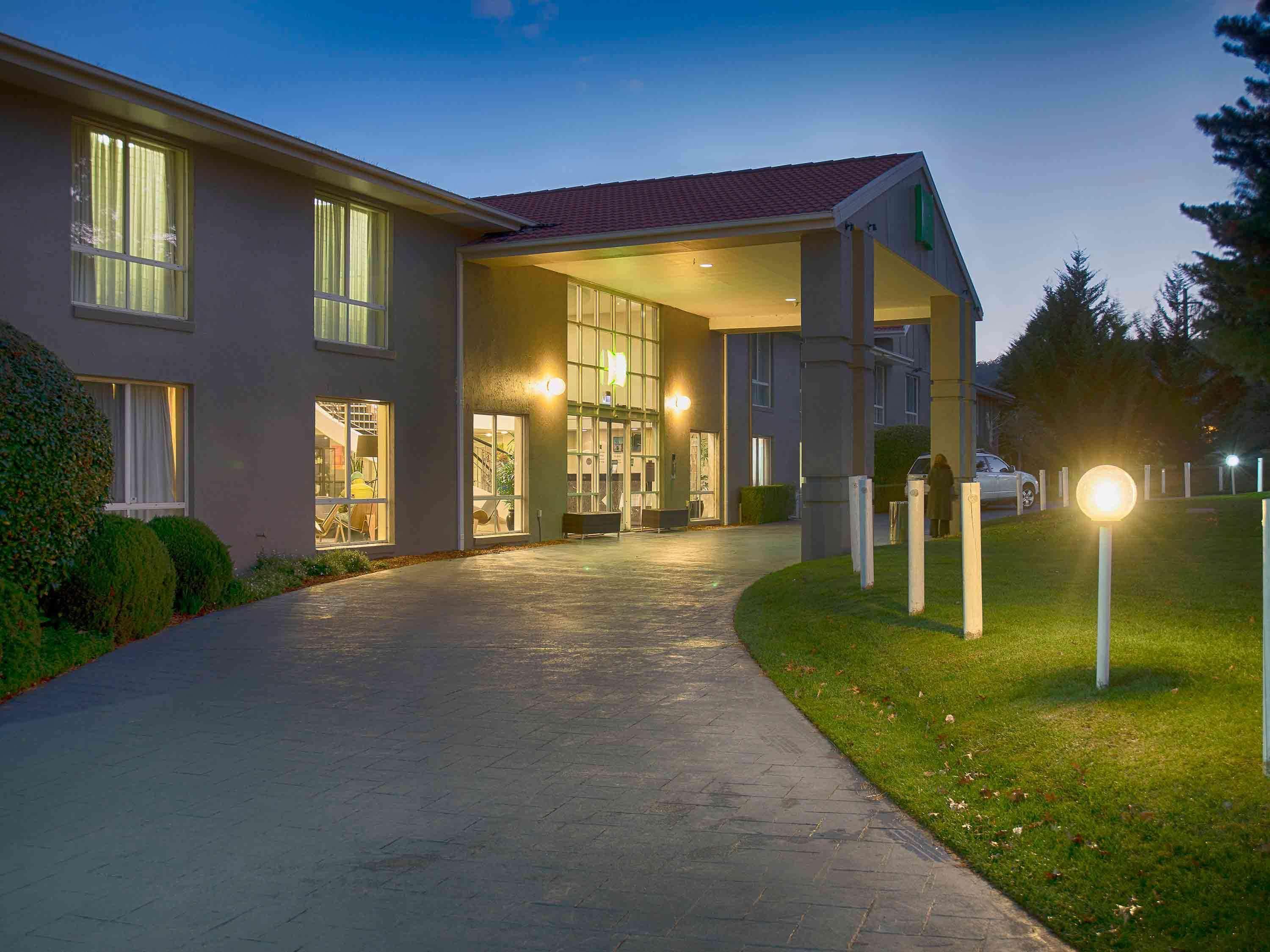 Ibis Styles Canberra Exterior foto