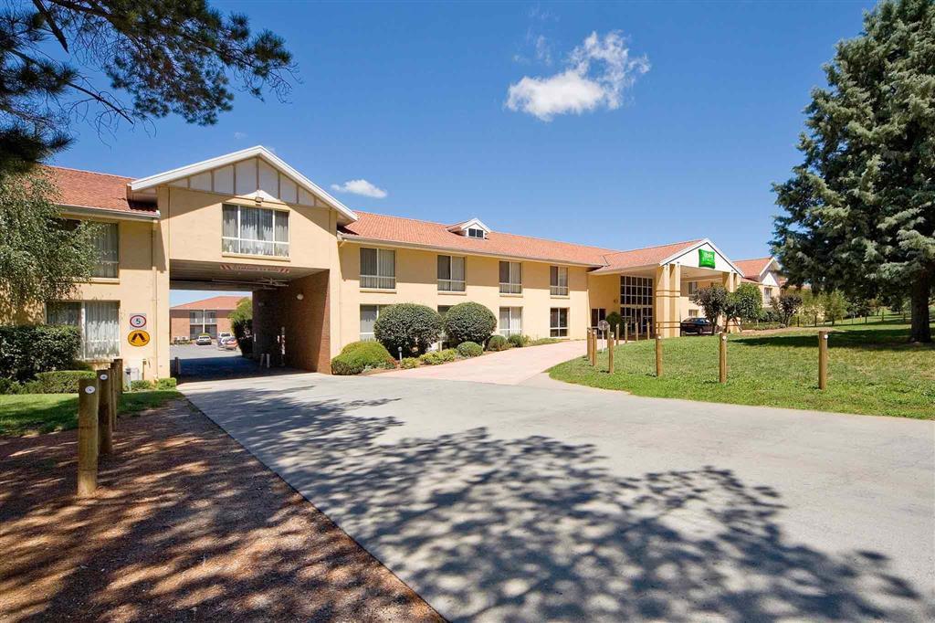 Ibis Styles Canberra Exterior foto